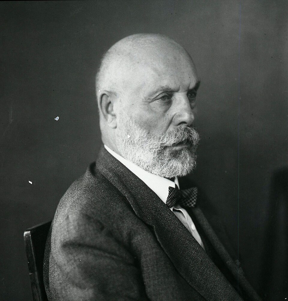 Menahem Ussishkin